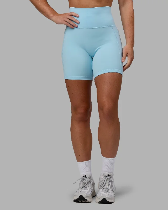 Women's Travel Apparel Fusion Mid Shorts with Pockets - Glacial Blue