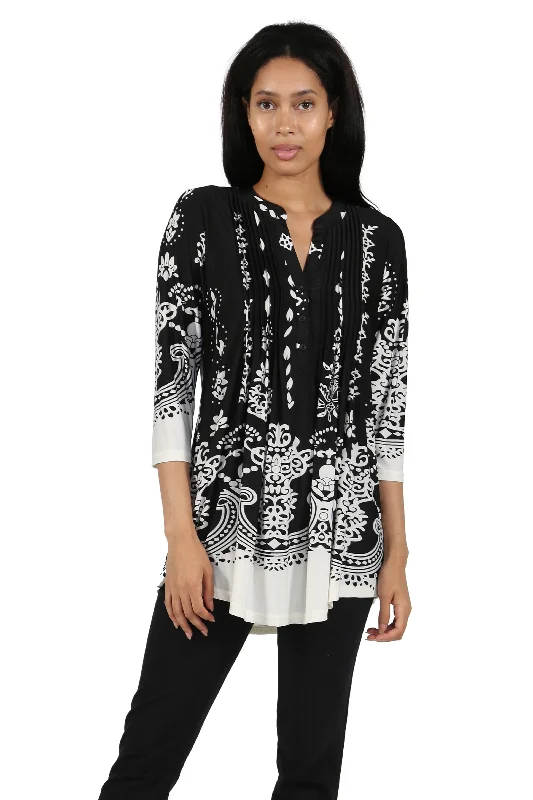 Women's Outerwear for All Weather Conditions La Cera Pleat Front Printed Tunic