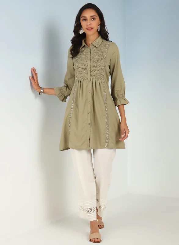 Women's Trendy Outfit Green A Line Tunic with Smocking Front and Classic Collar