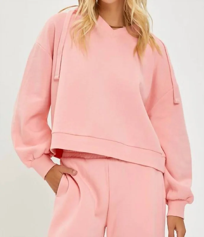 Women's Athletic Outfit Oversized Hoodie Shirt In Blush