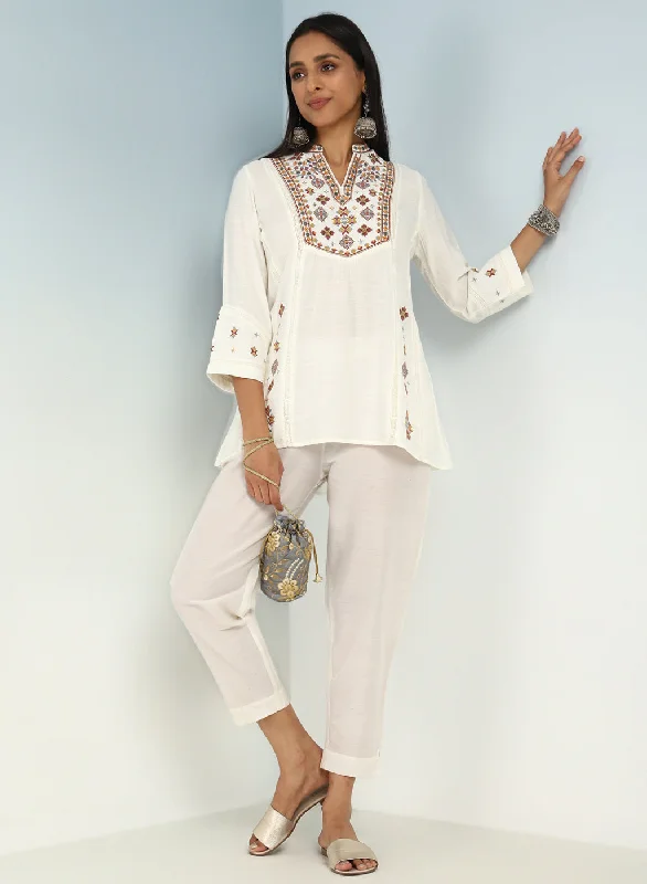 Elegant Women's Attire Ivory Tunic with Front Yoke Embroidery Detail