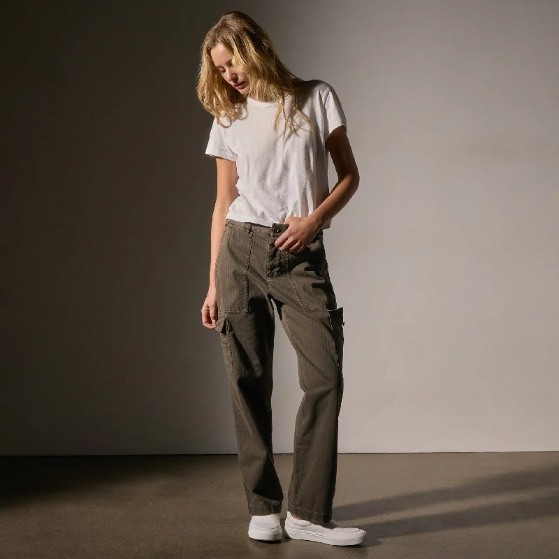 Women's Transitional Outfit Herringbone Utility Pant - Army Green Pigment