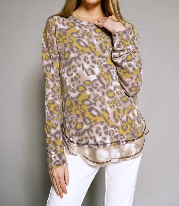 Sophisticated Fashion Leopard Terry Round Neck Pullover In Yellow Leopard