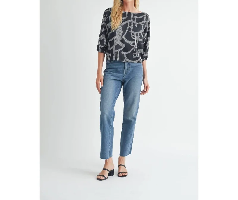 Evening Looks Abstract Print Top In Black