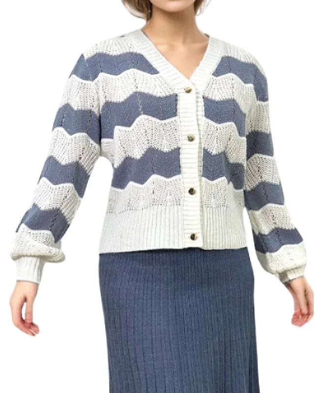 Women's Online Boutique Wavy Stripe Cardigan