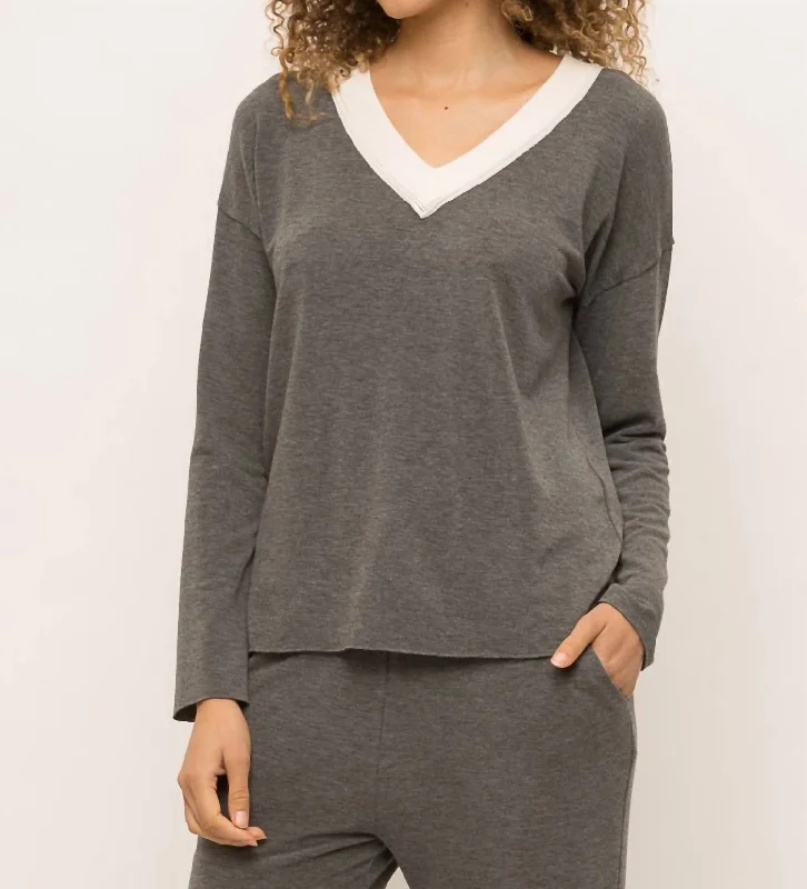 Everyday Fashion Contrasting V-Neck Pullover With Raw Edge In Charcoal